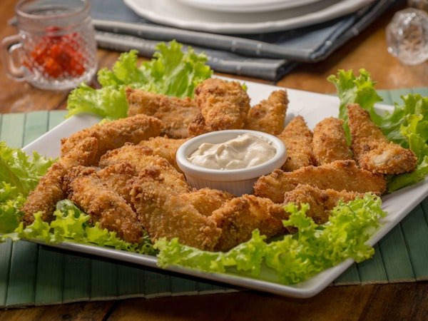 Frango empanado crocante na air fryer